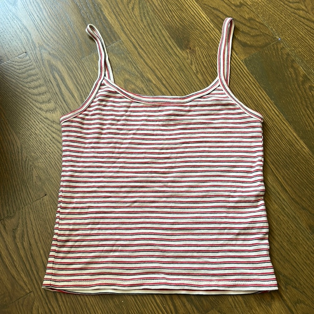 cropped tank top